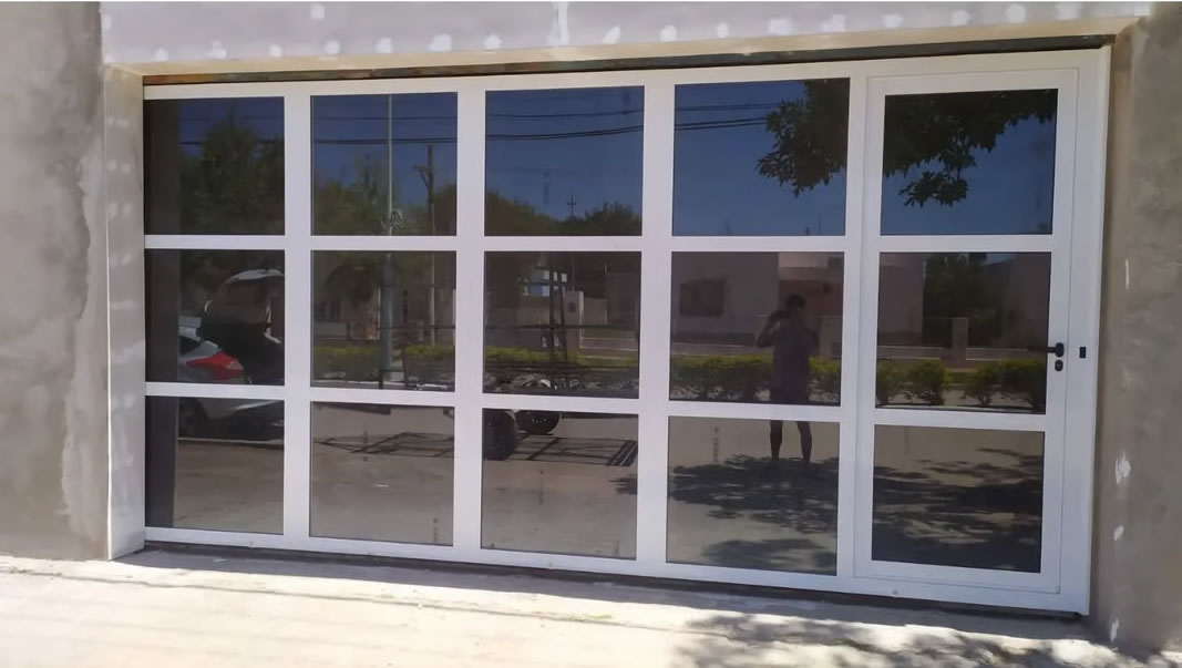 Cerramiento  de Aluminio línea Herrero