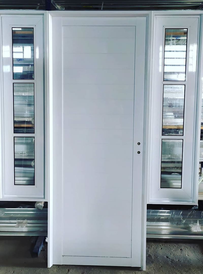 Puerta de Aluminio línea Herrero